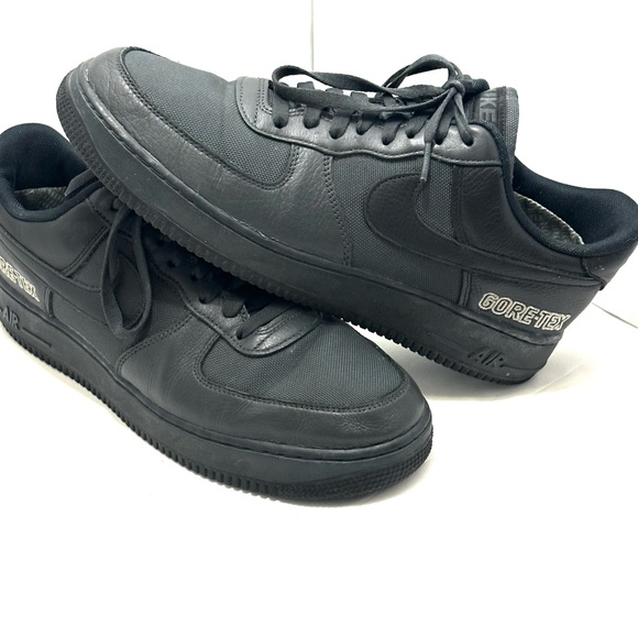 Nike Air Force low gore tex athletic size 11.5 black - Picture 1 of 6